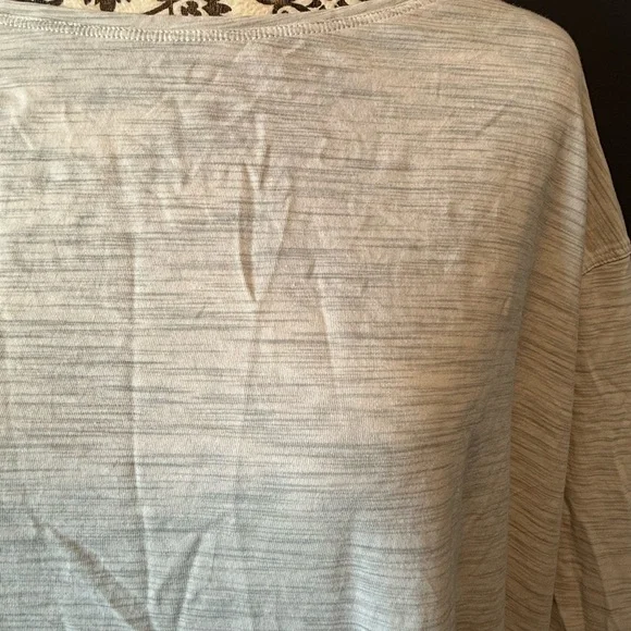 Lululemon Back In Action Top - Picture 4 of 6